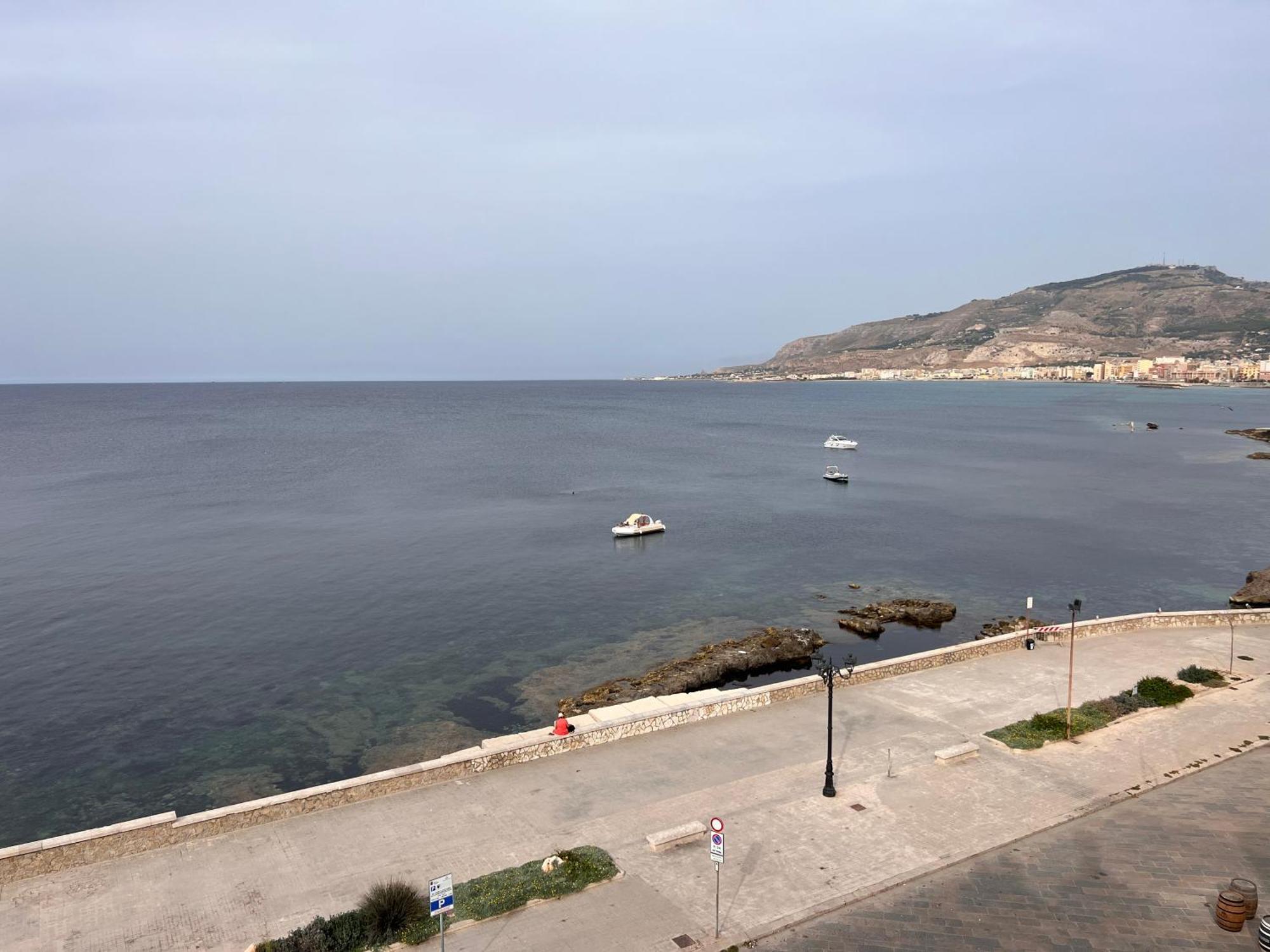 Appartement Attico Vista Mare Trapani Extérieur photo